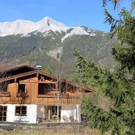Ferienhaus Am Bach, Design Und Sauna